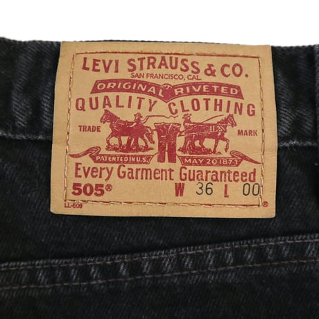 00's Levi's 505 Black Denim Short Pants W36