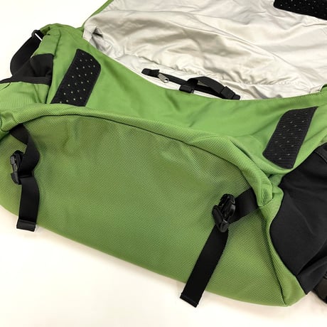 00's Patagonia Critical Mass Bag "Green"