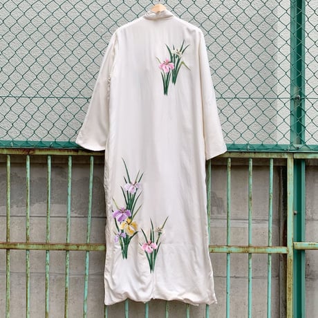 'Unisex' 80's～ "花" スーベニア 刺繍 ロング チャイナ ガウン SILK100% White
