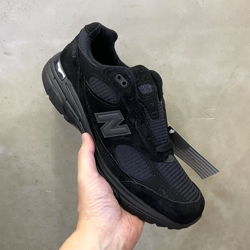 ほぼ新品 new balance mr993 tb トリプルブラック bkこちらは値下げ不可能でしょうか