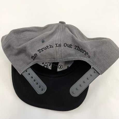 90's The X Files "The Truth Is Out Of There" "2tone" 6-Panel Cap