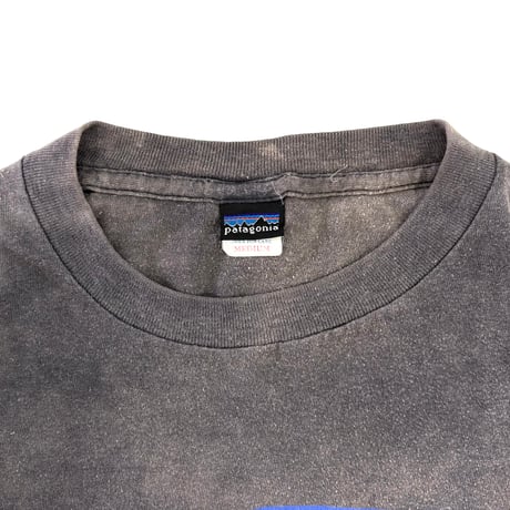 "Super Black Fade" 90's Patagonia "Brushstroke Logo" Tシャツ Mサイズ USA製