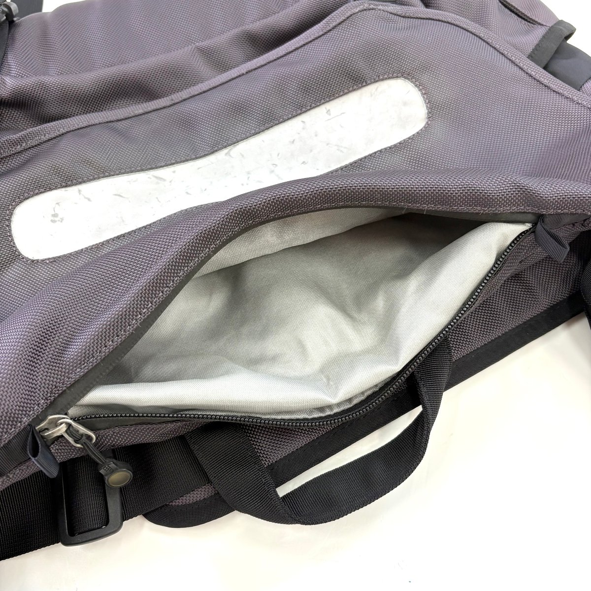 00's Patagonia Half Mass Bag 
