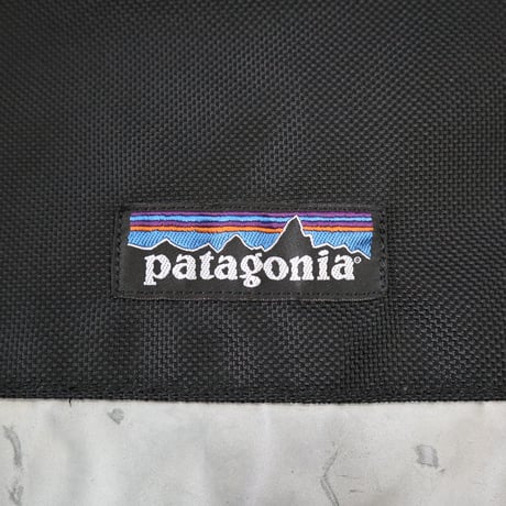 00's Patagonia Critical Mass Bag