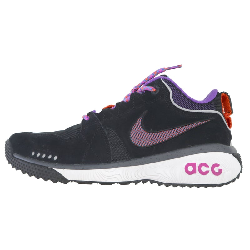 NIKE ACG   DOG MOUNTAIN  28.0