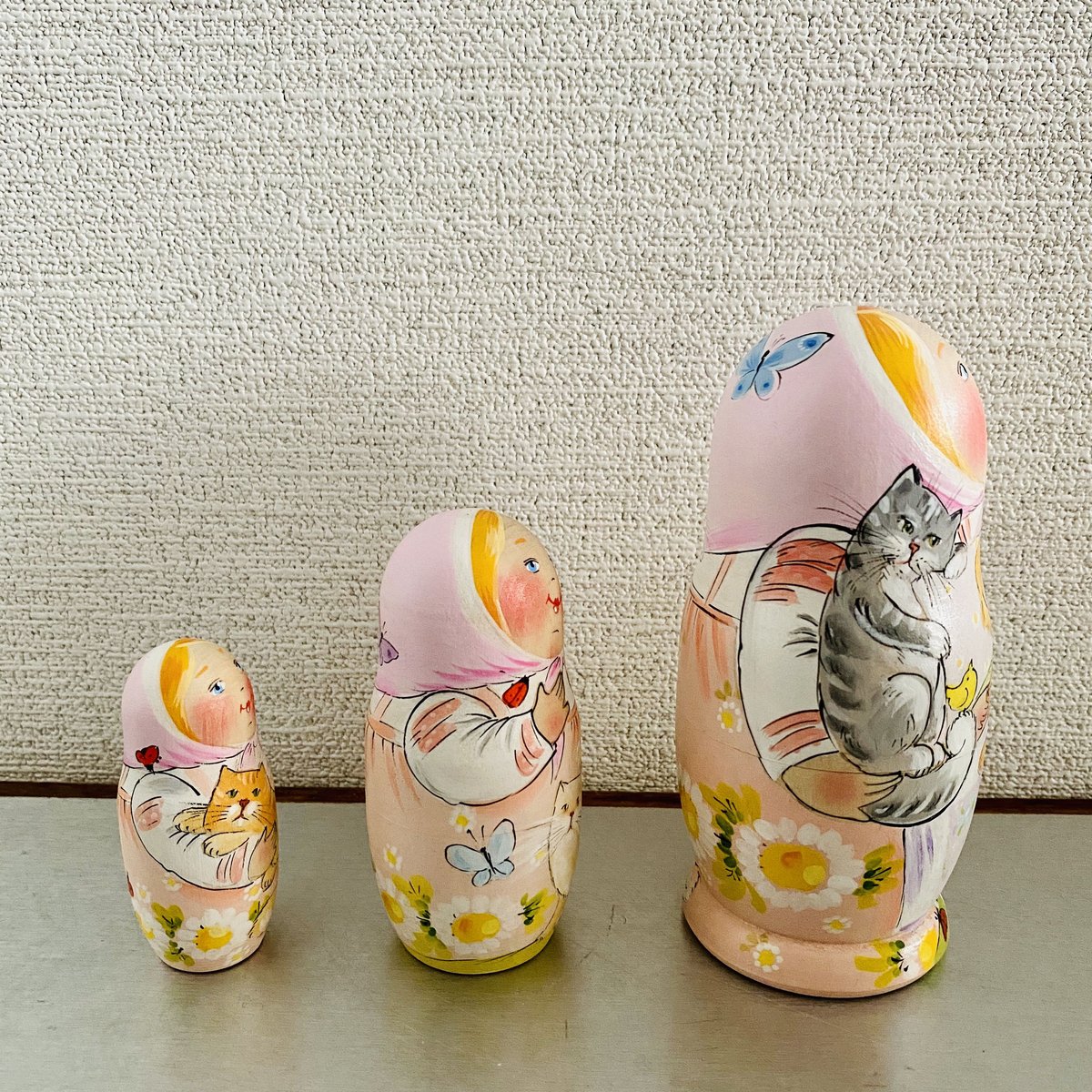 マトリョーシカ作家　イリーナさんのマトリョーシカ ドラゴンと女の子 イリーナ・ヴァトゥルーシキナ作マトリョーシカ【子守唄】 | ちくちく