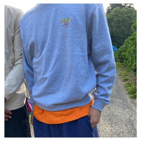 WE LOVE GRAY SWEAT !!