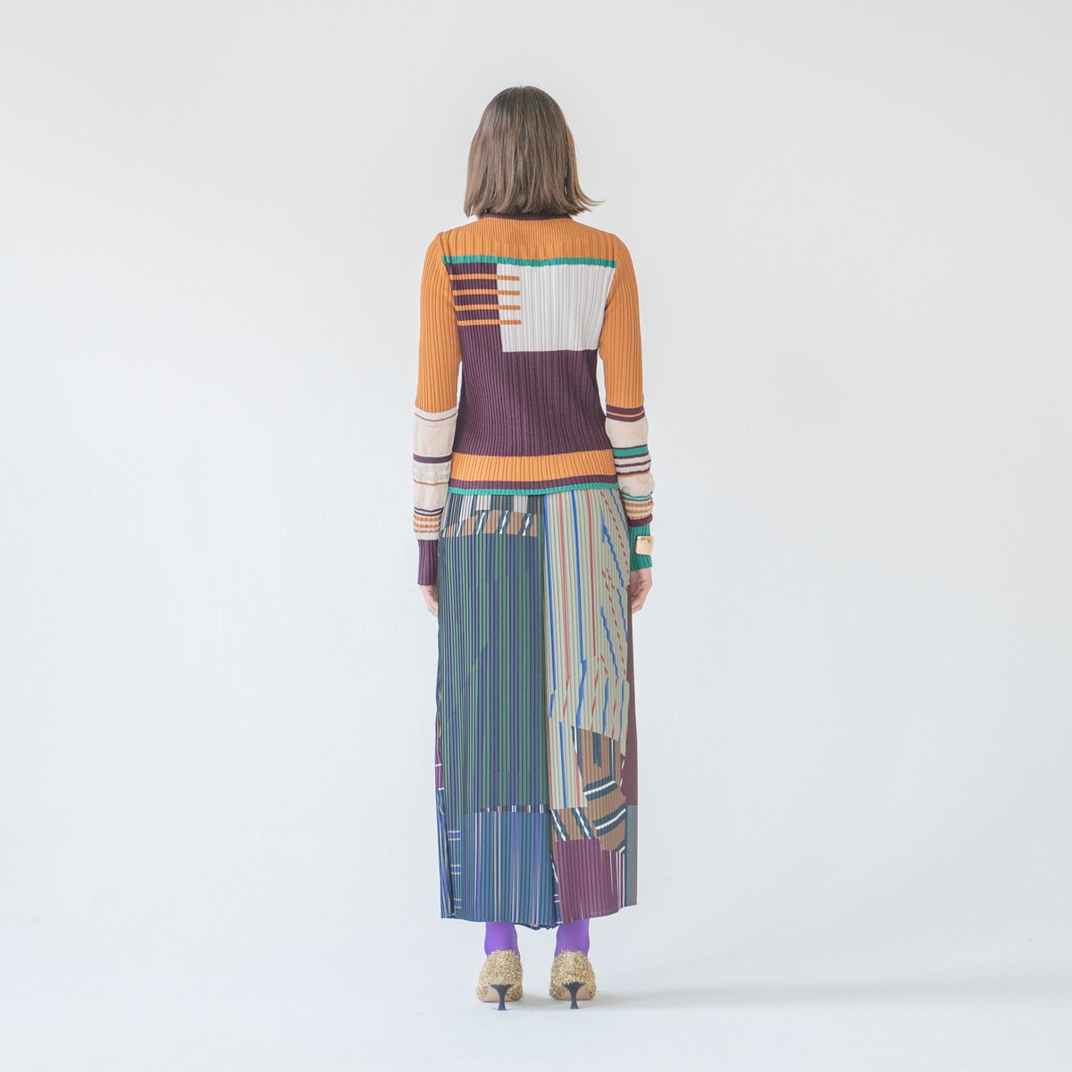 NYデザイナー 定価4万 水色に咲くコーラルオレンジ ペプラムフレアトップス NYデザイナー 定価4万 水色に咲くコーラルオレンジ ペプラム