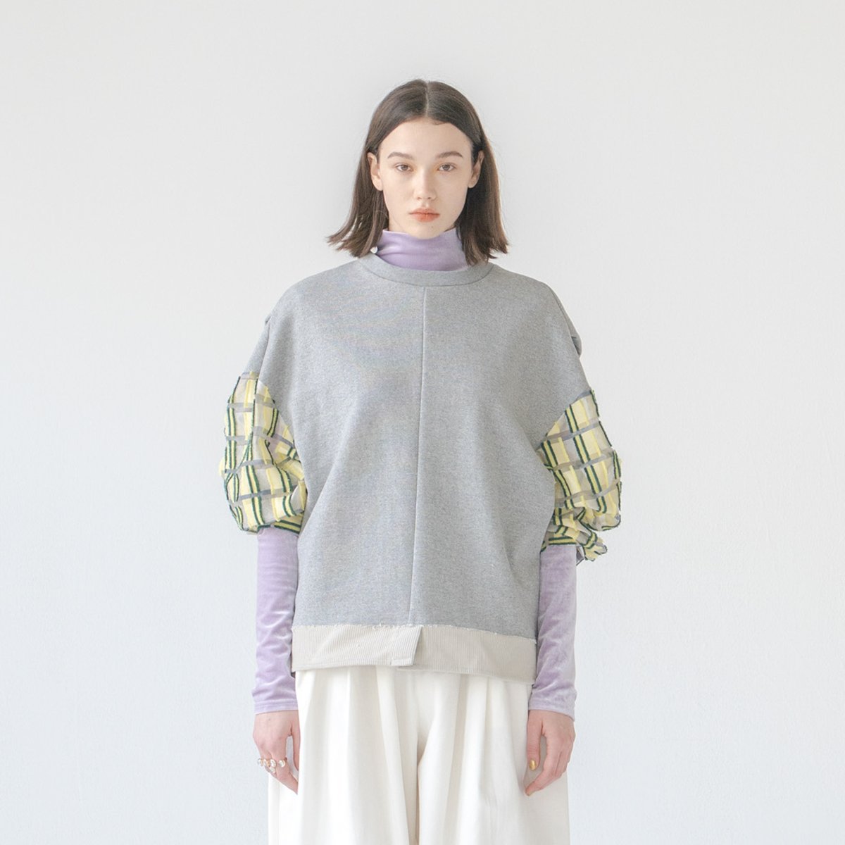 カラーナガノ　韓国限定 バニラクールグレーブルーグレー COMPOSITE プルオーバー｜ライトグレー（COQ-25AW-K4_003） | COQ