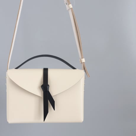 [ ori series]  折り ボックスバッグ スリム＃ベージュｘ 黒  / ori box bag slim  #beige x black