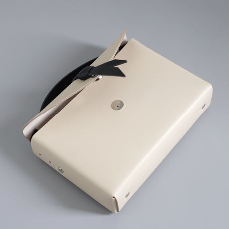 [ ori series]  折り ボックスバッグ スリム＃ベージュｘ 黒  / ori box bag slim  #beige x black