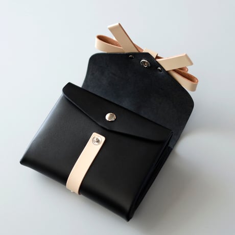 [sou series]  リボン ショートウォレット 黒ｘベージュ/ ribbon short wallet　black x beige