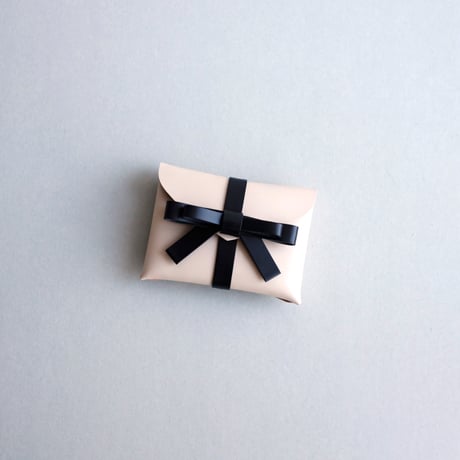[archive] シワ・スジあり リボンカードケース＃ベージュx黒 / ribbon card case #beige x black