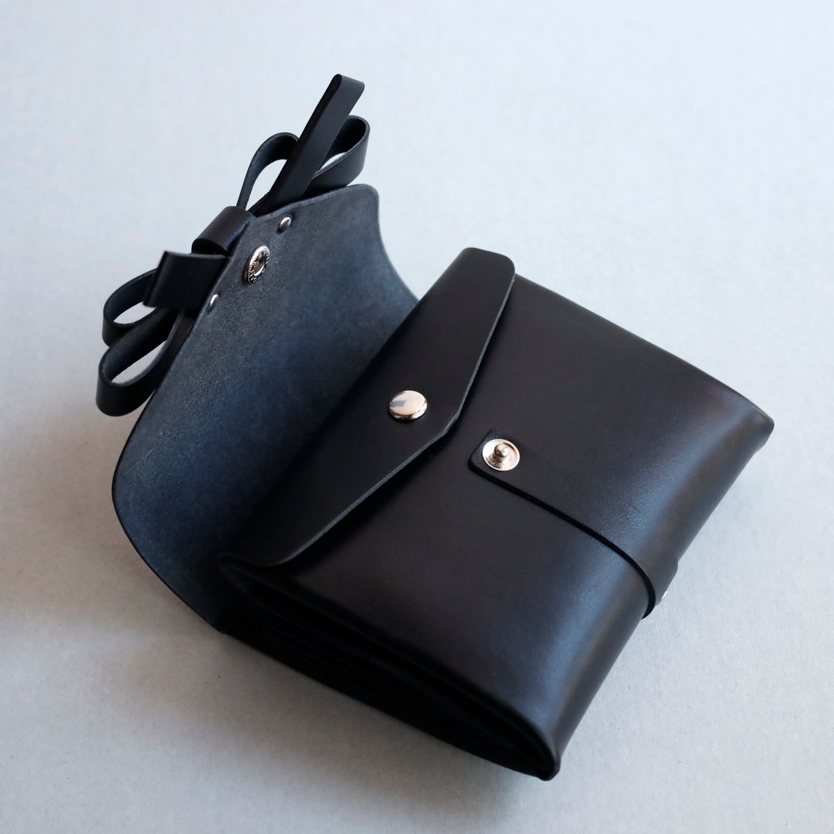 archi build products リボンショートウォレット sou series] リボン ショートウォレット 黒/ ribbon short wall