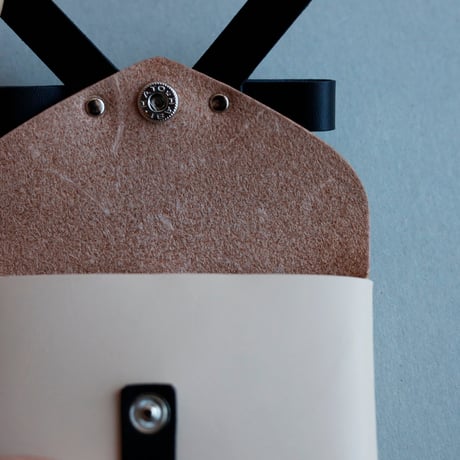 [archive] シワ・スジあり リボンカードケース＃ベージュx黒 / ribbon card case #beige x black