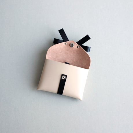 [archive] シワ・スジあり リボンカードケース＃ベージュx黒 / ribbon card case #beige x black