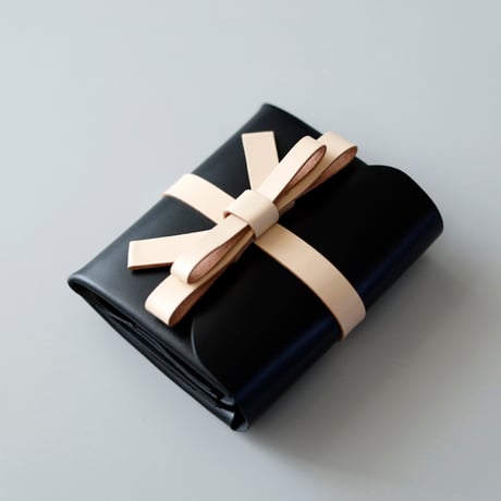 [sou series]  リボン ショートウォレット 黒ｘベージュ/ ribbon short wallet　black x beige