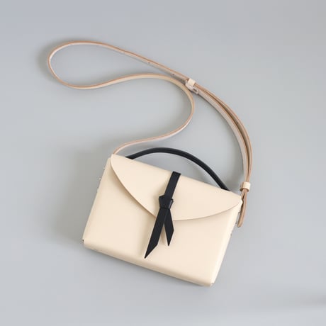 [ ori series]  折り ボックスバッグ スリム＃ベージュｘ 黒  / ori box bag slim  #beige x black