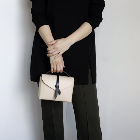 [ ori series]  折りボックスバッグ ミニ ＃ベージュｘ黒  / ori box bag mini  #beige x black