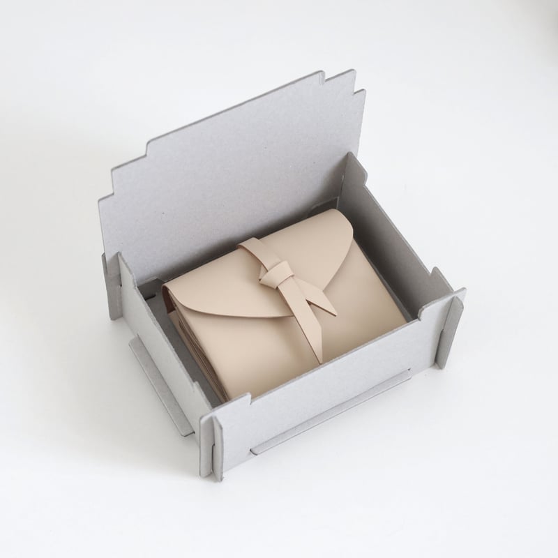 Lierrey ベージュ BE1383D