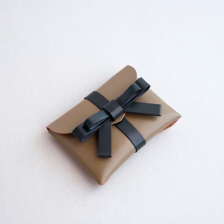 [archive] シワ・スジあり リボンカードケース＃オリーブxD.グリーン / ribbon card case #olive x D.green