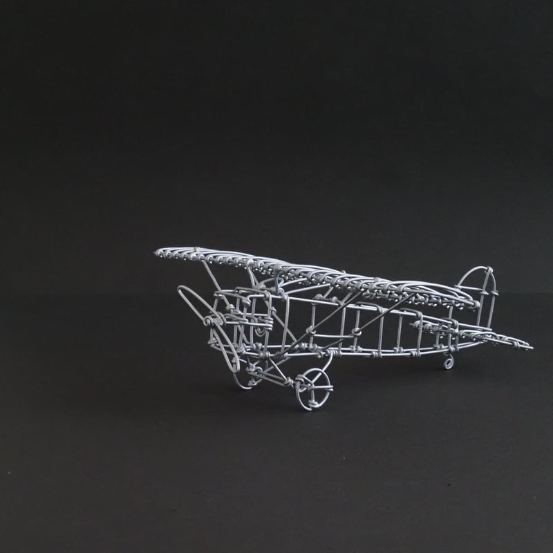 針金の飛行機(大)翼が上タイプ【ワイヤークラフト】 | WIREISM