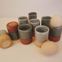 Series 1015  Egg stand