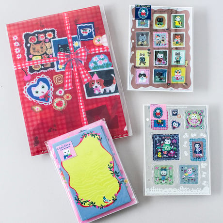 Yumi Kitagishi Sticker -  White cat handkerchief