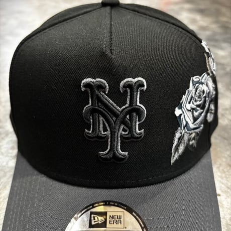 USA買付   New York Mets Black Rose Embroidery 9FORTY A-Frame Adjustable Cap Black/Grey　NEWERA -82