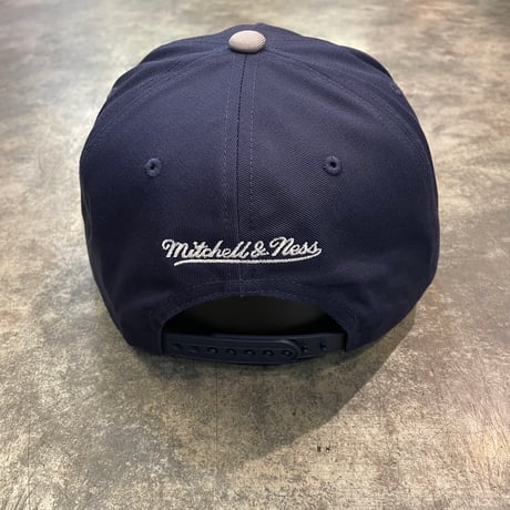 日本未発売モデル  Mitchell &Ness Yankees  Collection カーブバイザー  M-16