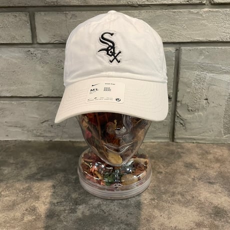 日本未発売モデル  NIKE× WHITE SOX LOGO WHITE Club Cap N-51