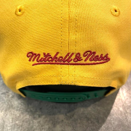 日本未発売モデル  Mitchell &Ness Los AngelesDodgers カーブバイザー YELLOW  M-11