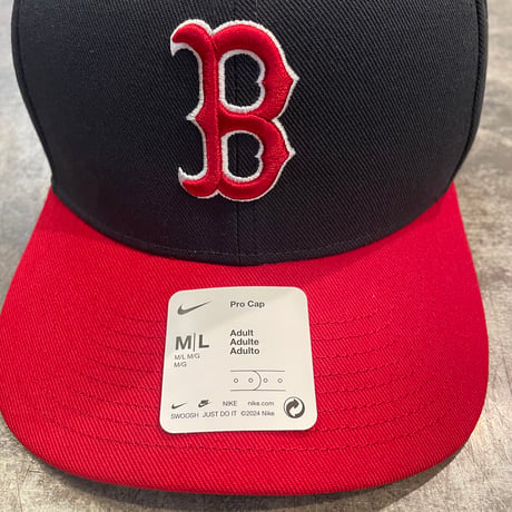 日本未発売モデル  NIKE× Boston Red Sox　TOW TONE NAVY/RED　NIKE PRO DEEP  カーブバイザー N-97