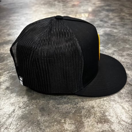 USA買付 SALTY CREW FIND REFUGE IN THE SEA FISH PATCH TRUCKER SNAPBACK CAP BLACK　US-58