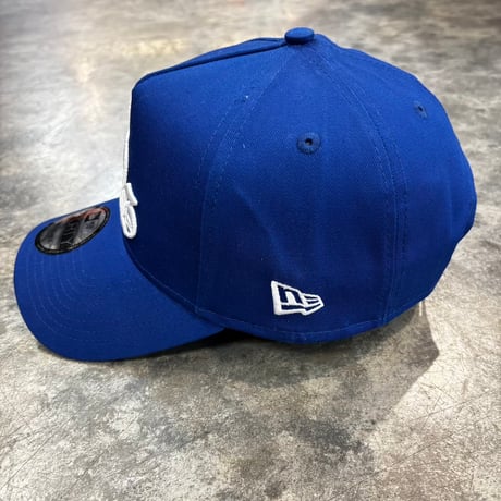 USA買付  NFL NEW YORK GIANTS OLD ENGLISH NY 9FORTY A-FRAME ROYAL BLUE　NEWERA -90