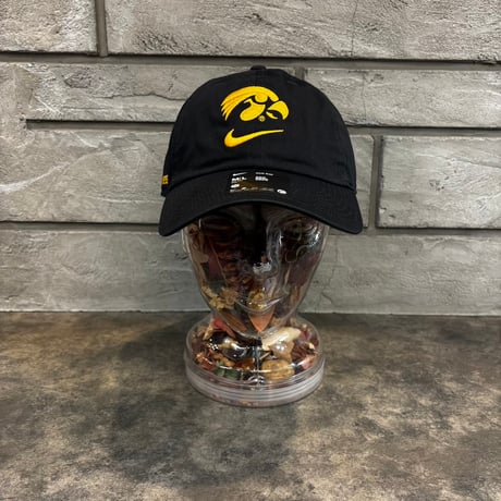 USA買付 Iowa Hawkeyes Nike Primetime Club Adjustable Hat - Black N-213