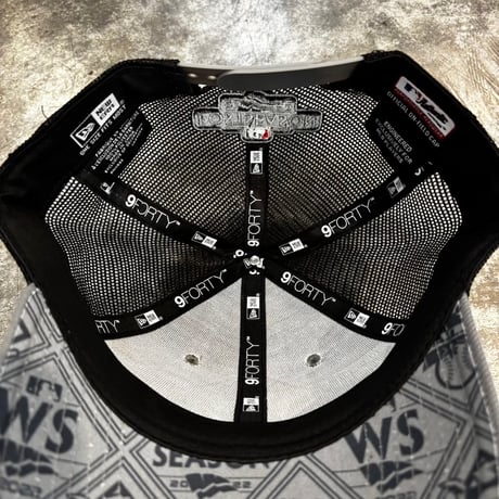 USA買付　NEW ERA ニューヨーク・ヤンキース 2022 ポストシーズン メッシュキャップ グレー/ブラック 9FORTY Adjustable　NEWERA-74