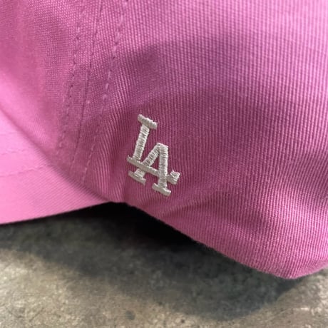 海外限定モデル　MLB Los Angeles Dodgers　Adjustable CAP PINK MLB-3