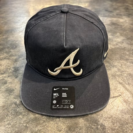 USA買付  Atlanta Braves Nike Monotone Pro Adjustable Hat - Anthracite N-186
