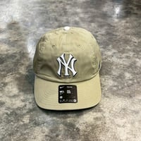USA買付　 NIKE×NEWYORK YANKEES Club CAP BEIGE N-144
