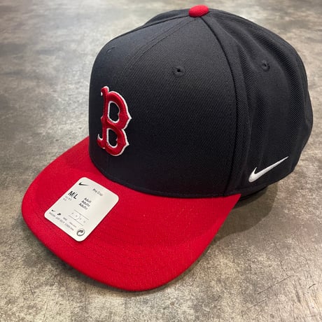 日本未発売モデル  NIKE× Boston Red Sox　TOW TONE NAVY/RED　NIKE PRO DEEP  カーブバイザー N-97