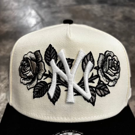 USA買付  New York Yankees Rose Embroidery Subway Series  – Ivory/Black　NEWERA -77