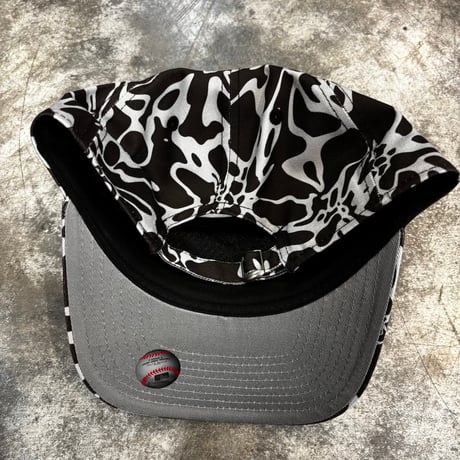 USA買付   New York Yankees  Black & Gray Camo 19TWENTY Adjustable Cap　NEWERA -79