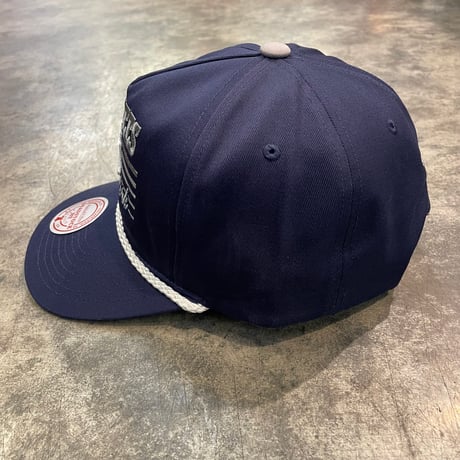 日本未発売モデル  Mitchell &Ness Yankees  Collection カーブバイザー  M-16
