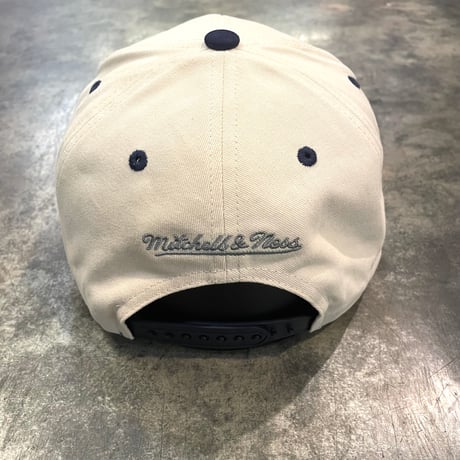 日本未発売モデル  Mitchell &Ness YANKEES collection カーブバイザー STONE/NAVY M-07