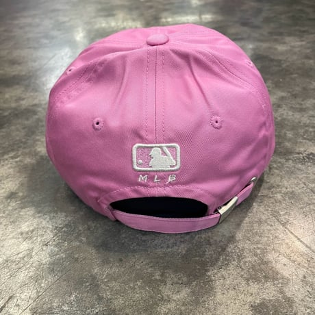 海外限定モデル　MLB Los Angeles Dodgers　Adjustable CAP PINK MLB-3