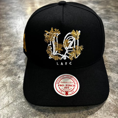 USA買付  LAFC Mitchell & Ness Playmaker Pro Pinch Snapback Hat - Black    M-30