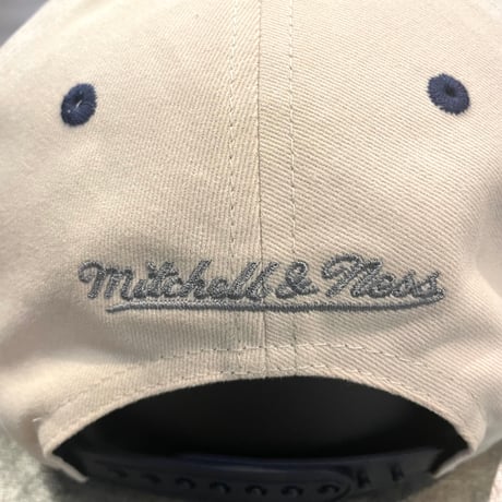 日本未発売モデル  Mitchell &Ness YANKEES collection カーブバイザー STONE/NAVY M-07