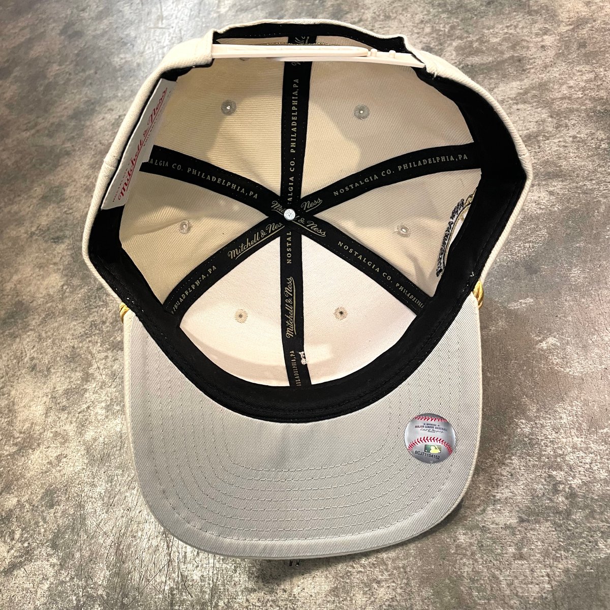 日本未発売モデル Mitchell &Ness YANKEES collection Gol