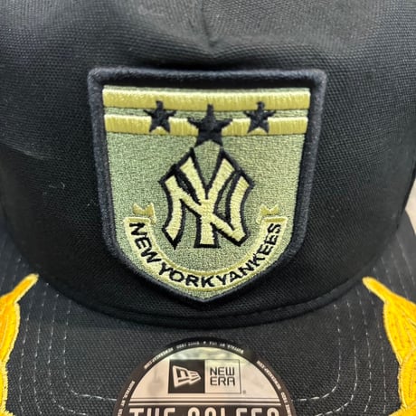 USA買付  New York Yankees 'Military Patch' Pre-Curved Golfer Snapback　NEWERA -52